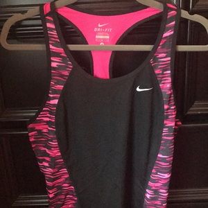 Nike racer back tank. Smoke free home.